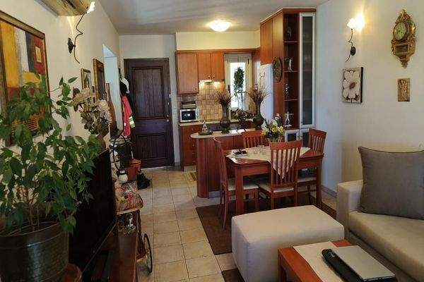 Kreta, Pirgos Psilonerou: Schönes Haus in toller Anlage in Strandlage zu verkaufen