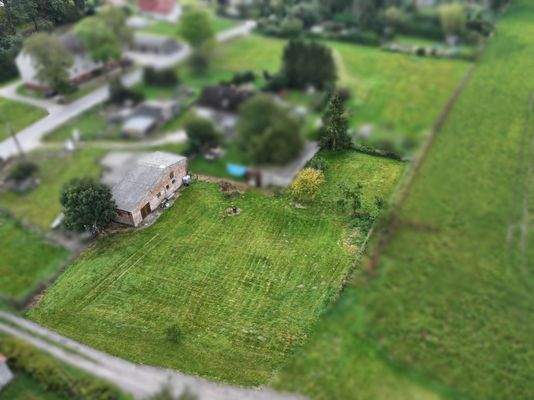 Massives Nebengelass