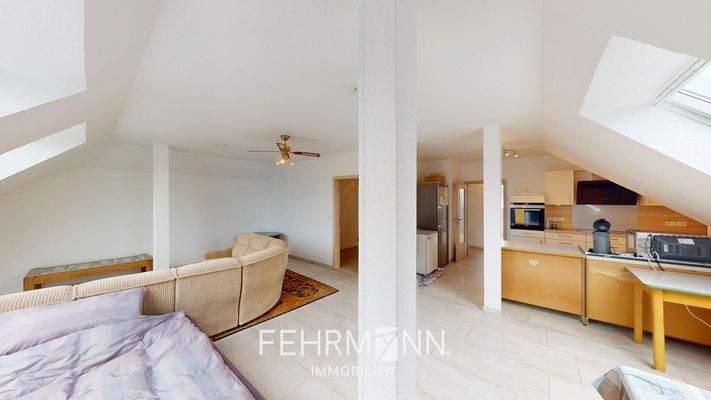 Wohn-/ Essbereich DG