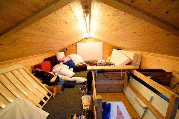 Der Spitzboden eignet sich auch ideal als Kuschel- udn Spielecke für Ihre Jüngsten