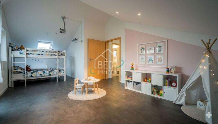 Kinderzimmer DG Möglichkeit