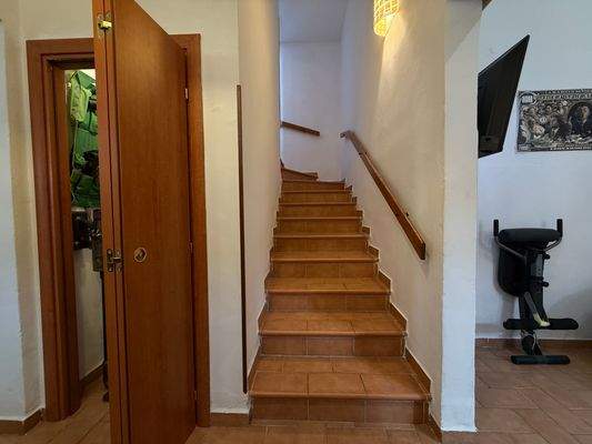 77FFE8FA-8C08-4414-8AD0-50AB39332478