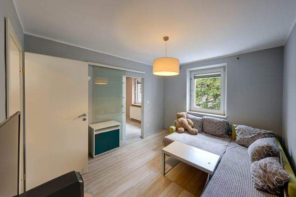 Wohnraum vor Schlafzimmer 1. OG