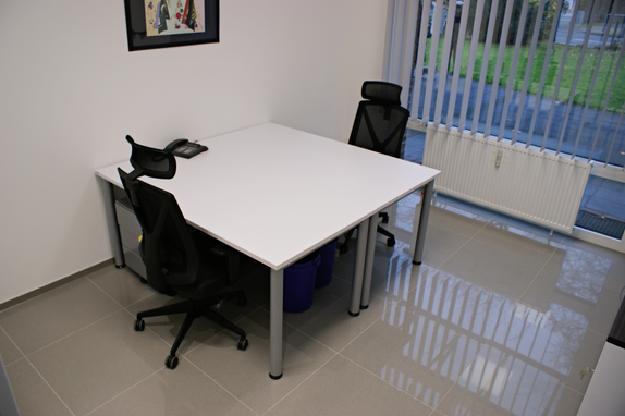 Büroraum 1.2 (1.OG)