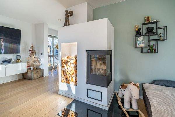 Kaminofen im Wohnzimmer Erdgeschoss