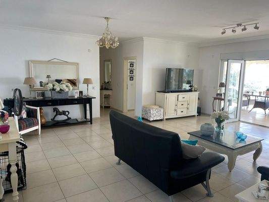 WhatsApp Image 2023-01-02 at 14.19.14 (5).jpeg