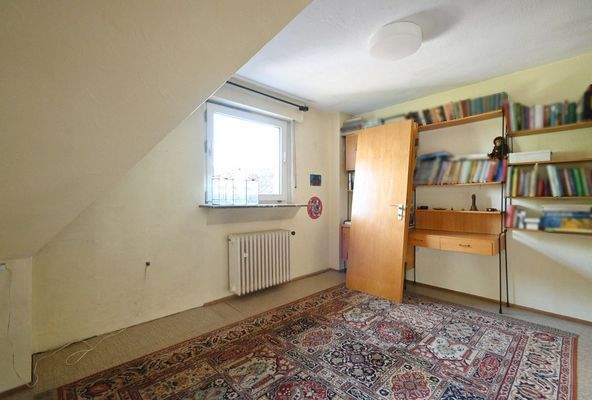 Kinderzimmer (Blick 1)