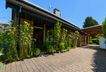 Wohnzimmereingang und Carport