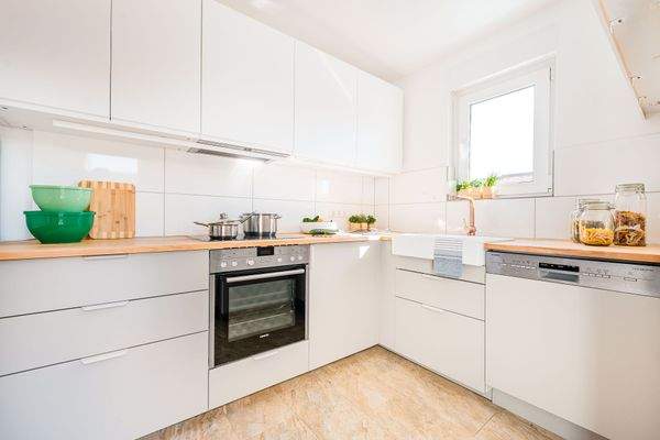 Neuwertige Küchenmöbel