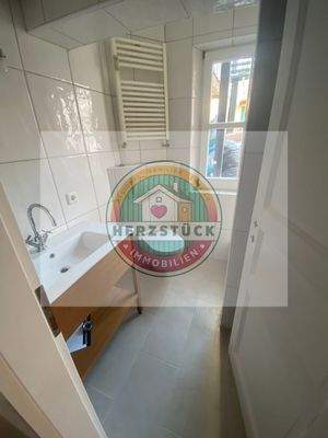 EG rechts vorne - Bad 1