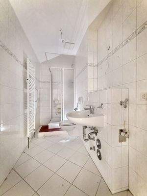 Gästebad mit Dusche