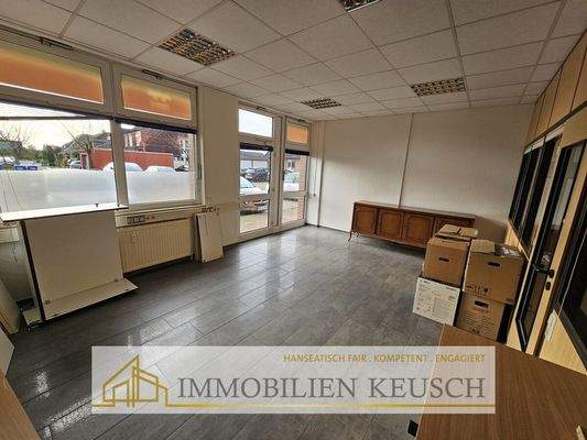 Großes Büro 2 mit Eingang