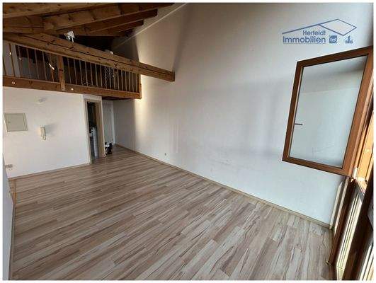 Ca. 4 Meter hohe Decken