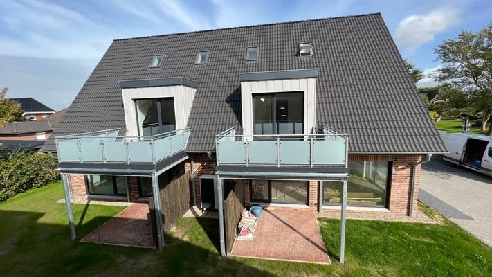 Gartenansicht und Balkon