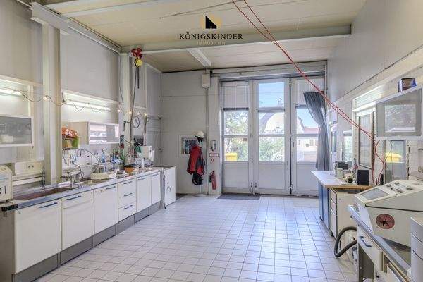 Einfacher Zugang dank großem Falttor