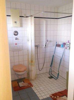 Badezimmer (baugleiche Wohnung)