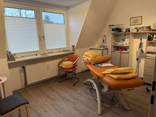 Behandlungsraum II (1).JPG