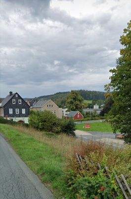 Döhlerwaldstraße mit Blick auf Gasthaus Döhlerwald