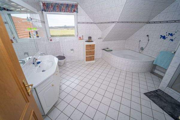 Badezimmer Dachgeschoss