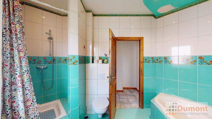 Bad der 95 qm Einheit