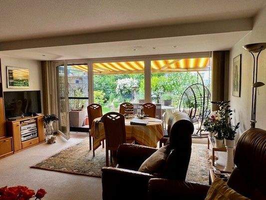 EG Wohn- und Esszimmer 3.jpg