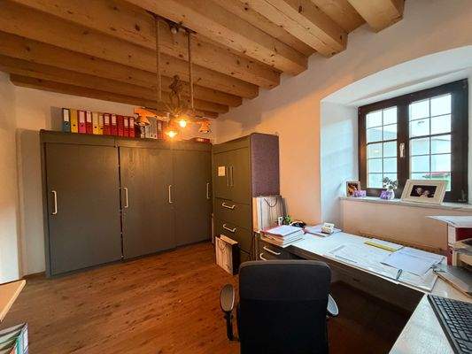 Arbeitszimmer EG.jpg