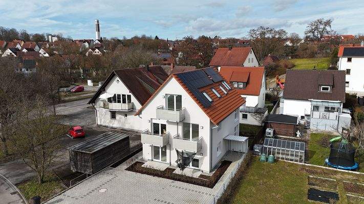 Dachwohnung mit Balkon