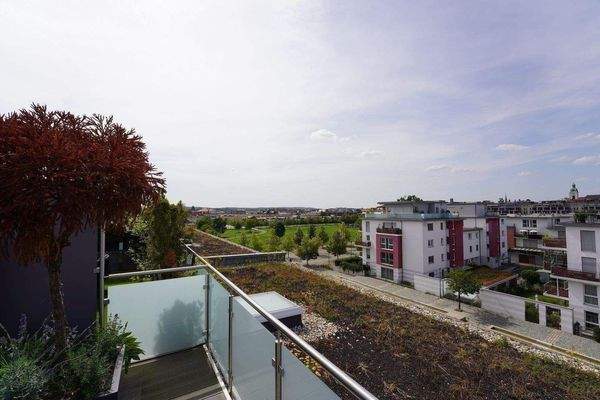 Dachterrasse mit Blick über Fürth