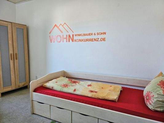 6. Kleiderschrank.jpg