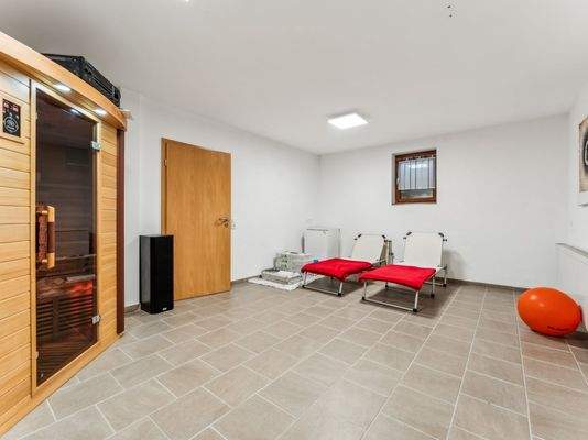 Kellerraum mit Sauna