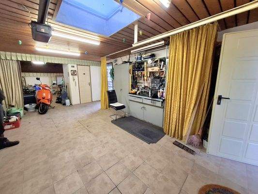 Garage mit Partyraum