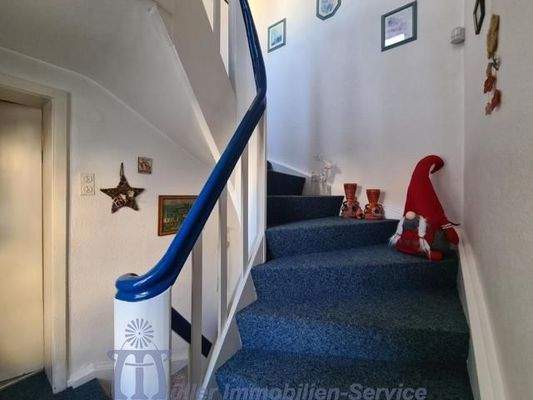 16_Treppe zum 2. OG..JPG