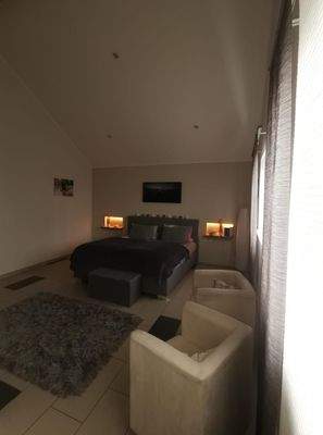 Das Elternschlafzimmer, mit Ankleide