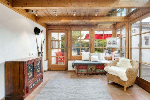 Zweigeschossiger Wintergarten