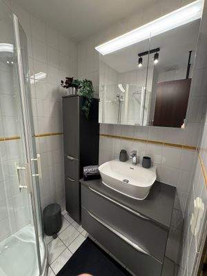 Apartment  I  Bad (15)