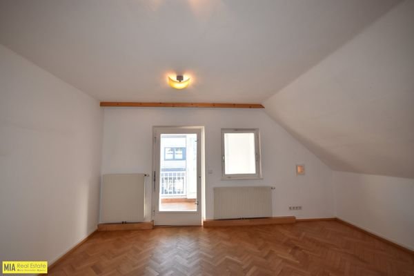 Wohnzimmer - Traumhafte 2,5 Dachgeschosswohnung in Ruhelage mit Garage Miete Parsch Salzburg