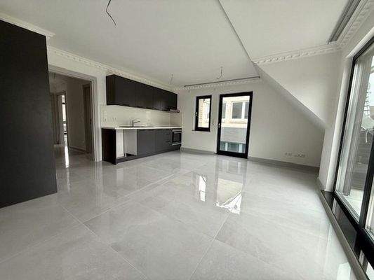 Offen und lichtdurchflutet 1. Stock links