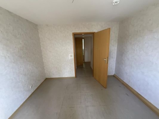 Schlafzimmer vor Renovierung