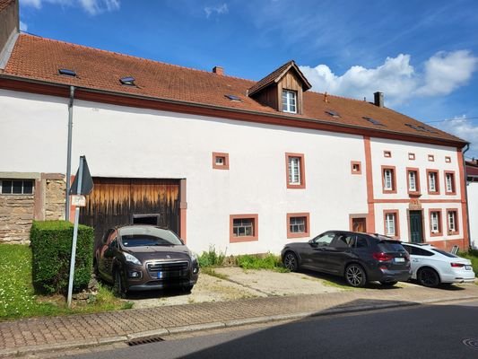 saniertes Bauernhaus mit Werkstatt