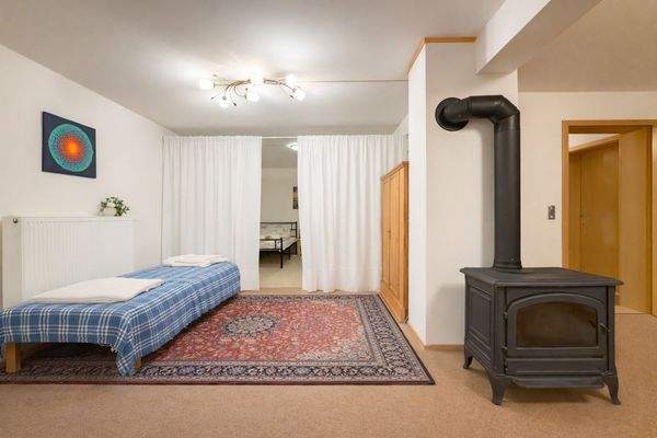 Schlafzimmer UG - KI generiert