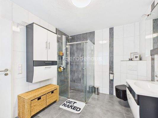 CAM03818G0-PR0042-STILL014