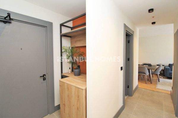 New Flats in the Center of Transportation Hubs in Kagithane