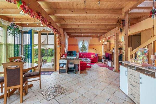 2025-05-23-S01073-016