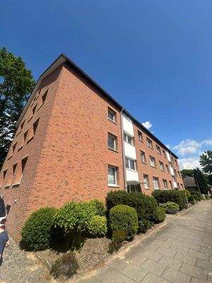 Eingangsansicht Sommer