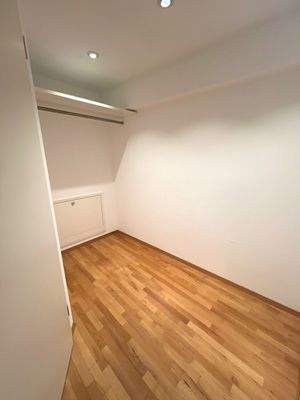 Garderobe mit Einbauschränken