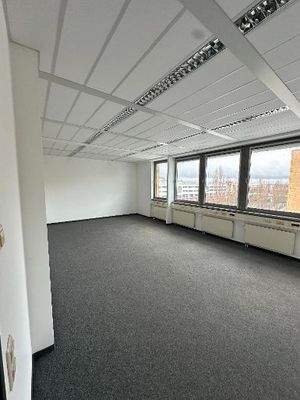 Büro inkl. Meetingraum