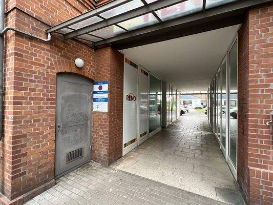 Durchgang zur Straße 