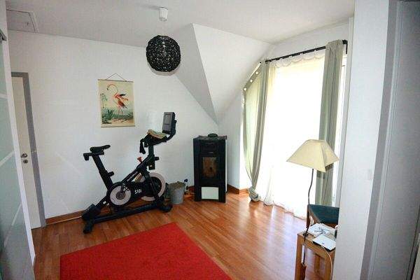 27 mit Pelletofen und