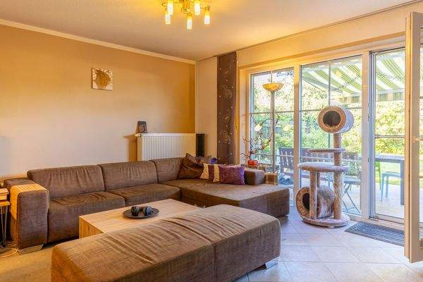 Schöne Aufteilung, Top-Ausstattung inkl. PV-Anlage