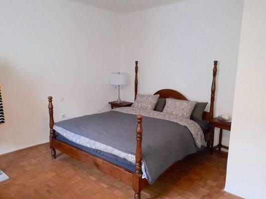 Hofseitiges Schlafzimmer Ansicht 1